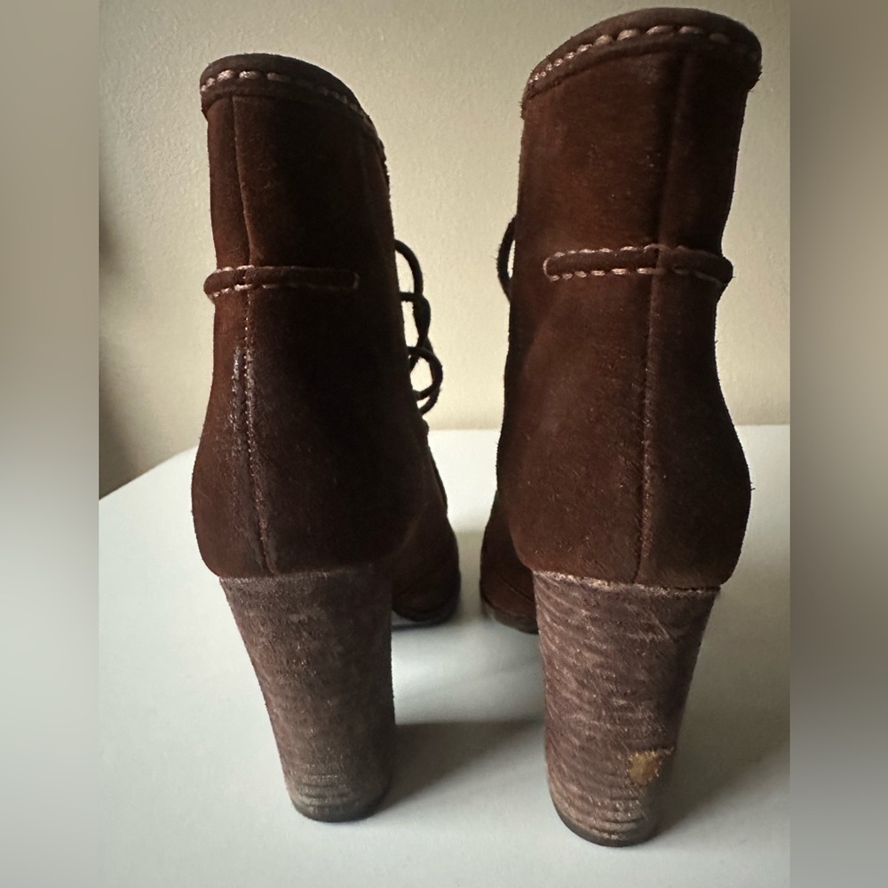 Frye Parker Moc Brown Suede Leather Bootie Rawhide Laces High Heel 8 - Picture 4 of 7
